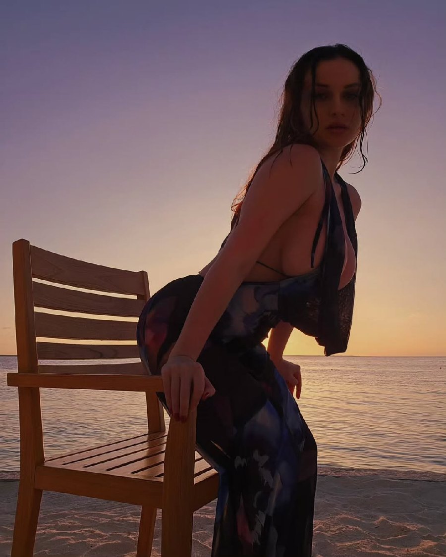 Sexy girl Miranda Faith nude in Ramallah