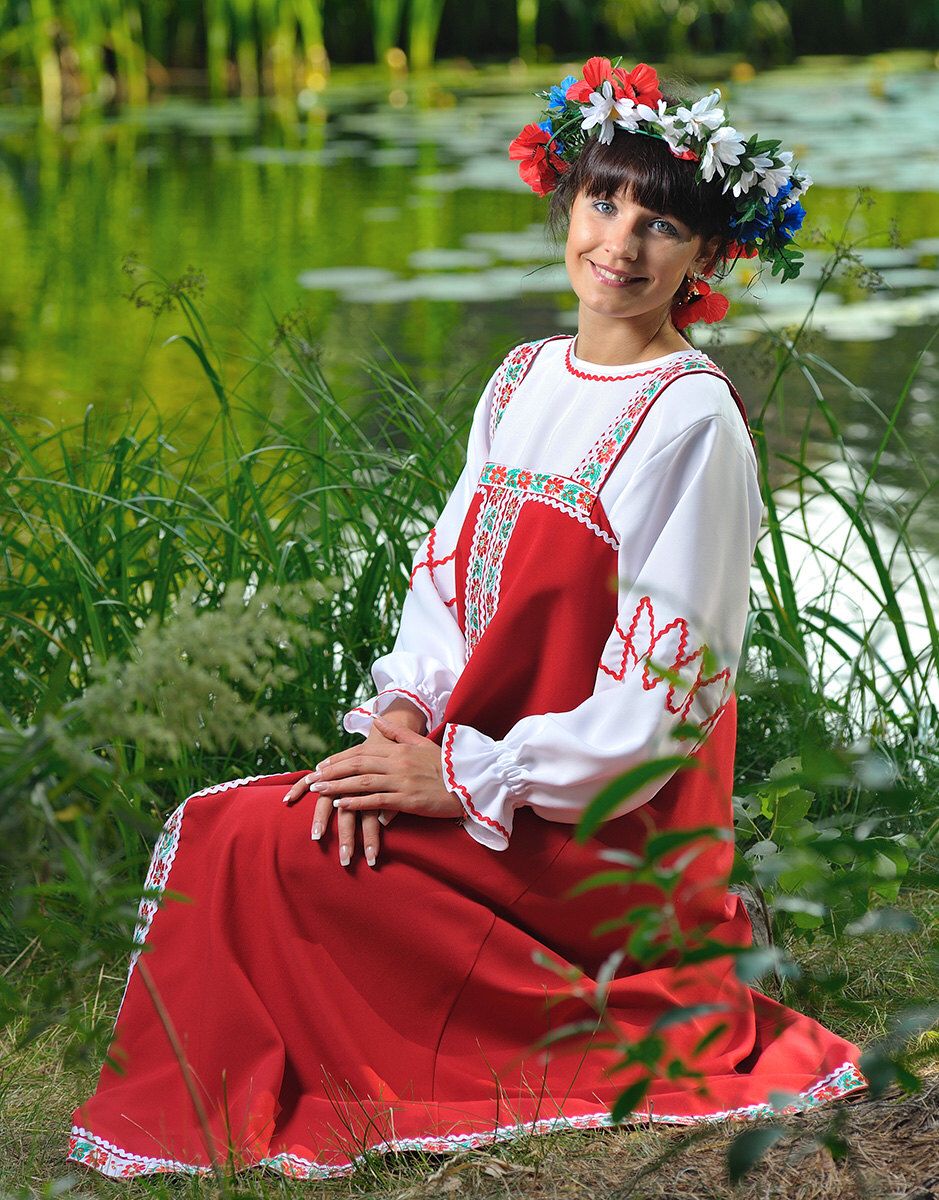 Beautiful girl Girls in Slavic costumes in Ramallah