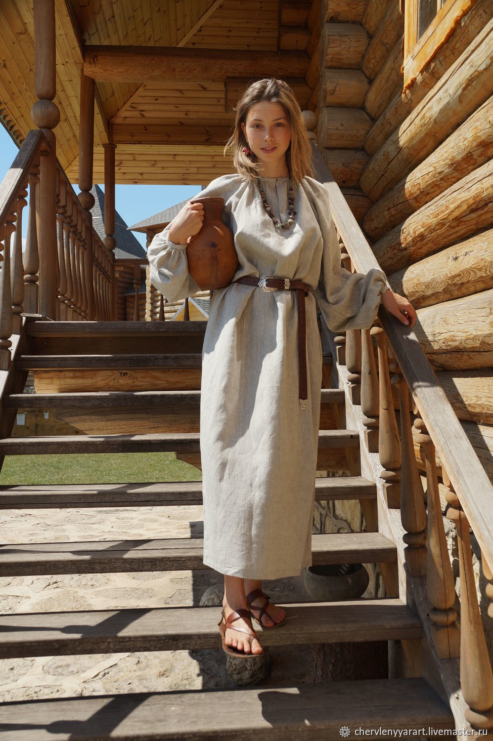 Girls in Slavic costumes in Ramallah