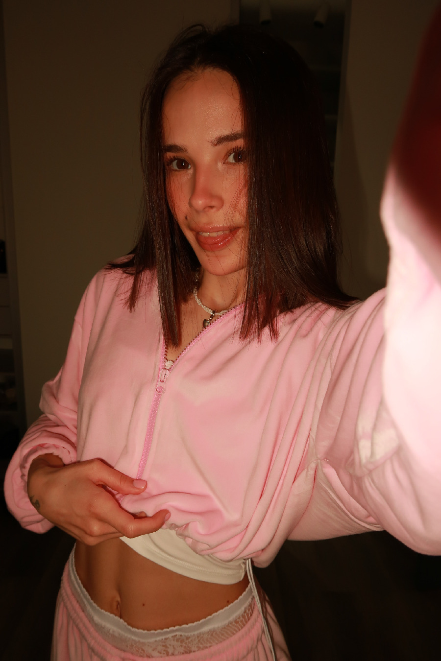 Tina brings the glow — live moments in Ramallah